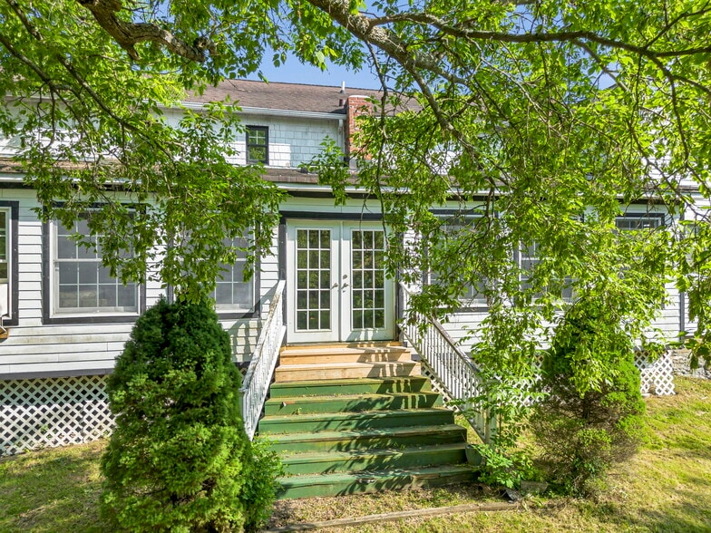 More Photos Of 7667 State Highway 80, Springfield Center Hotel For Sale