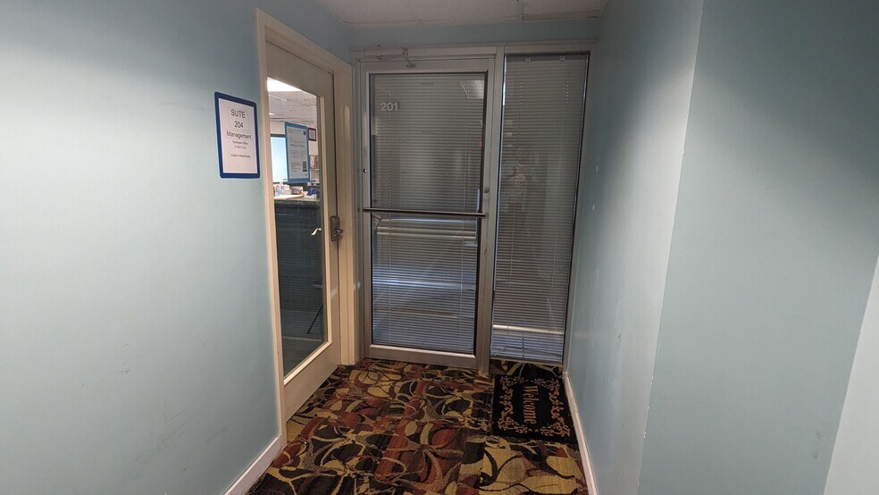 More Photos Of 5311 Northfield Rd, Bedford Office For Lease