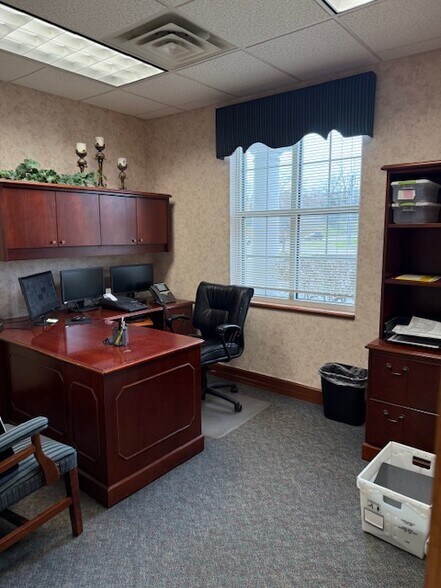 More Photos Of 8026 US Route 60, Barboursville Office For Sale