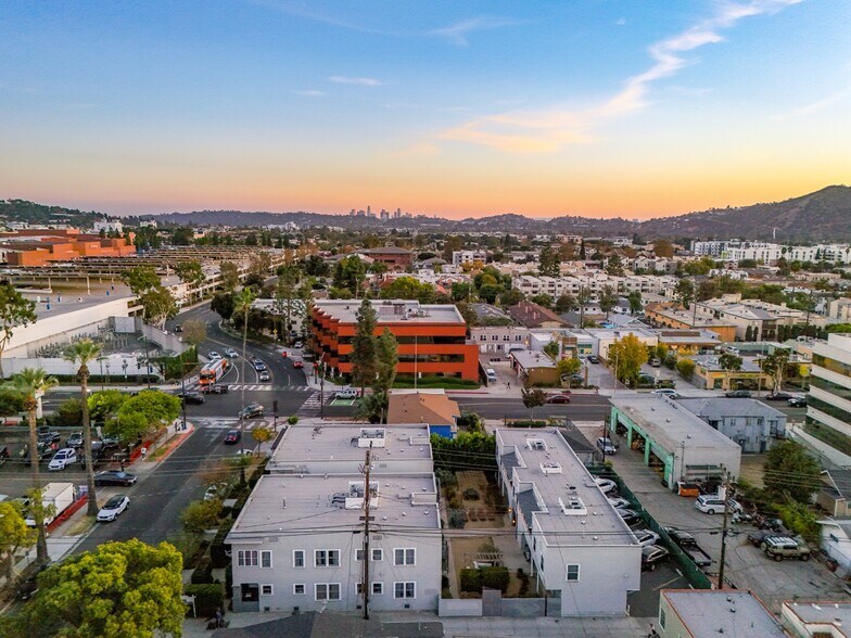 More Photos Of 107-111 N Columbus Ave, Glendale Apartments For Sale