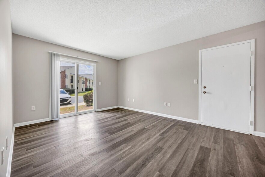 More Photos Of 200 Bentree Ln, Florence Apartments For Sale