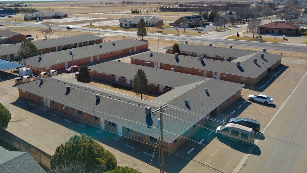 More Photos Of 1725 E 1st St, Dumas Multifamily For Sale