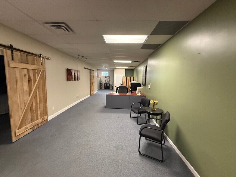 More Photos Of 216 E Grand River Rd, Laingsburg General Retail For Sale