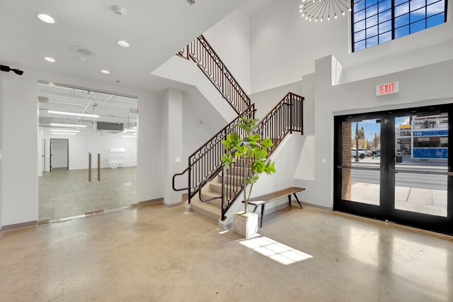 More Photos Of 730 Las Vegas Blvd, Las Vegas Office For Lease