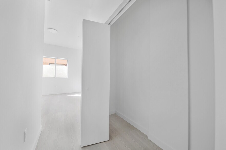 More Photos Of 1567 NW 1st St, Miami Apartments For Sale