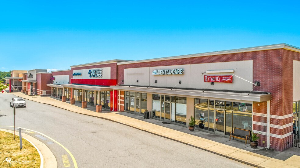 More Photos Of 27 S Gateway Dr, Fredericksburg Storefront For Sale