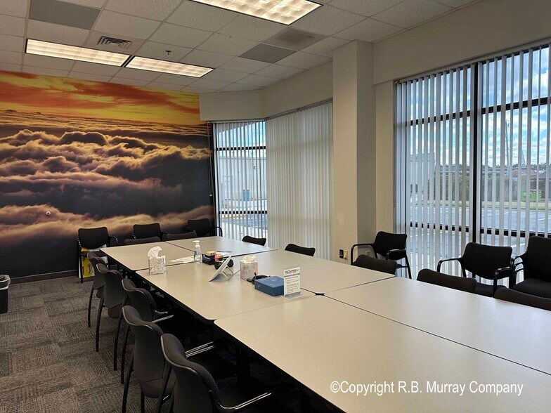 More Photos Of 4124 S McCann Ct, Springfield Medical For Lease