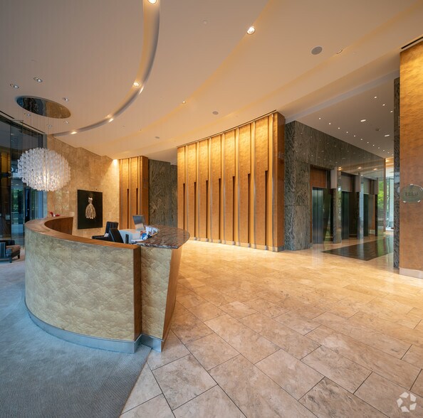 More Photos Of 3344 Peachtree Rd NE, Atlanta Office For Lease