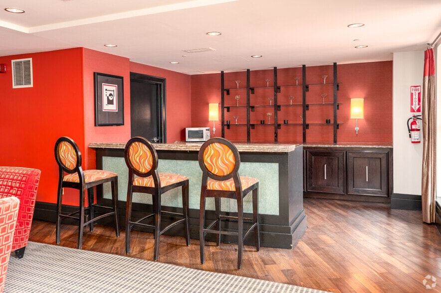 More Photos Of 777 7th St NW, Washington Apartments For Lease