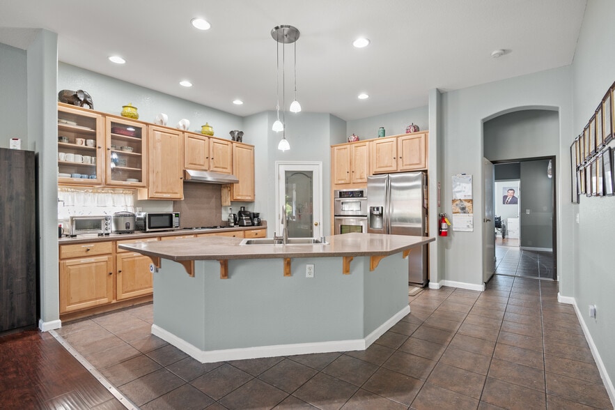 More Photos Of 9473 Heathman Way, Elk Grove Assisted Living For Sale