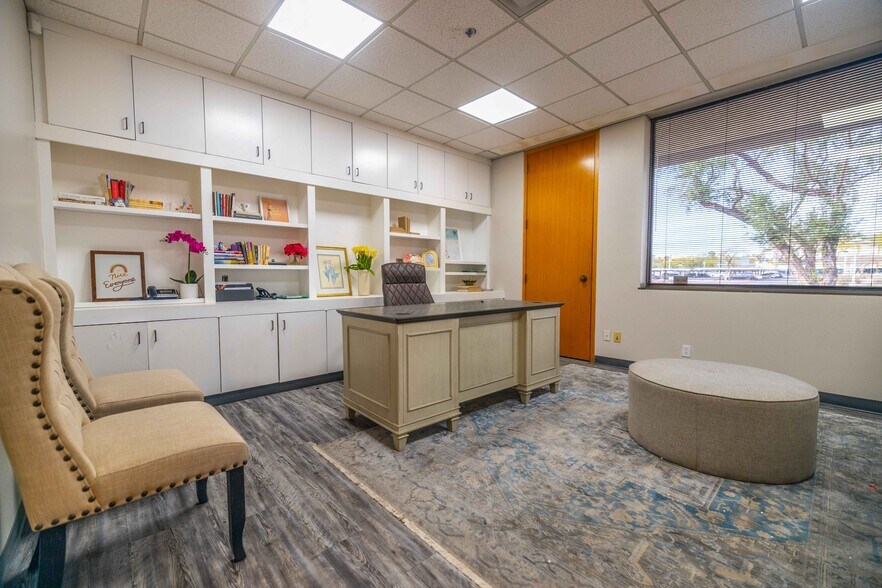 More Photos Of 2525 W Beryl Ave, Phoenix Office For Lease
