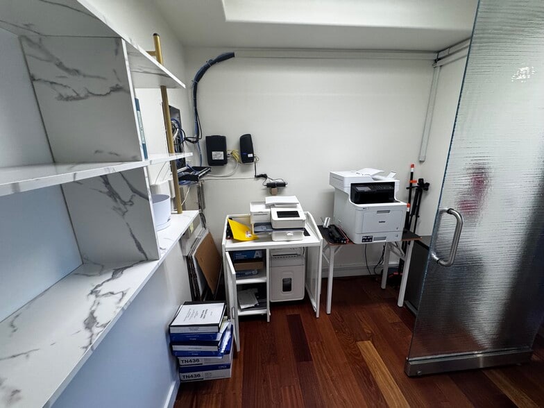 More Photos Of 1321 Post Ave, Torrance Loft Creative Space For Lease