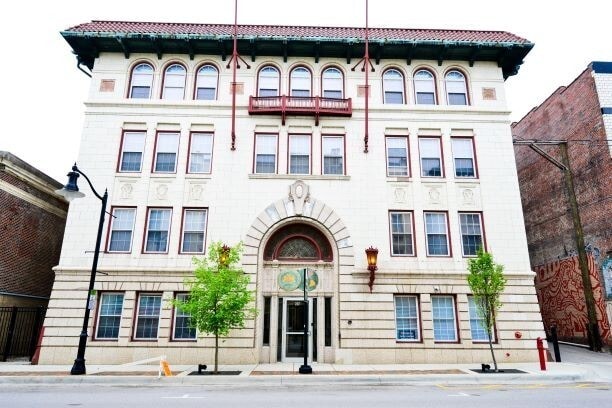 More Photos Of 615 Ferry St, Lafayette Apartments For Sale