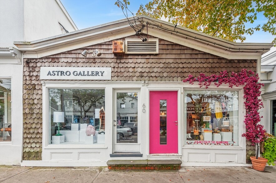 More Photos Of 60 Jobs Ln, Southampton Storefront For Lease