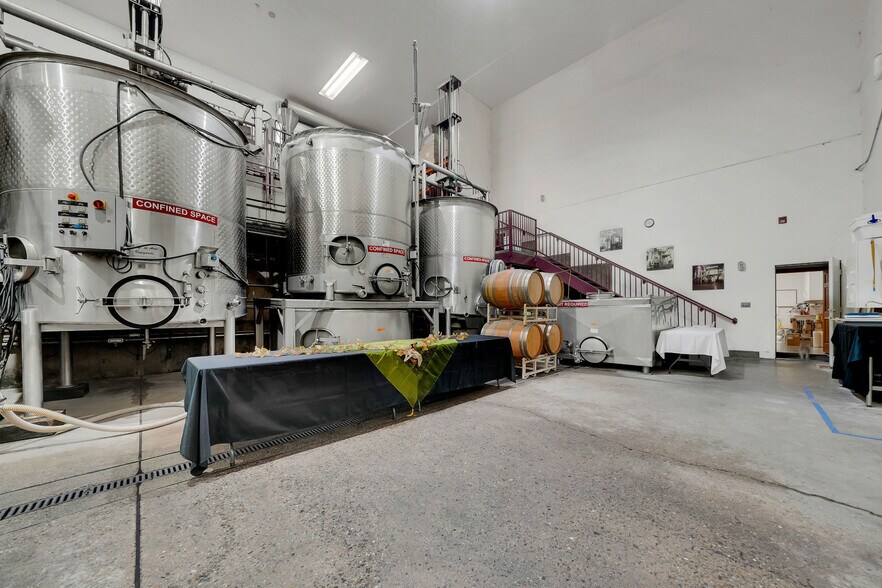 More Photos Of 5200 Di Arie Road, Mount Aukum Winery Vineyard For Sale