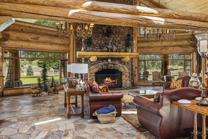 More Photos Of 1613 Black Canyon Rd, Heber Lodge Meeting Hall For Sale