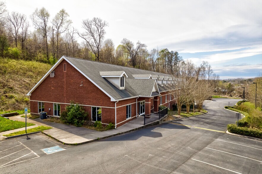 More Photos Of 2265 Old Highway 95, Lenoir City Office For Sale