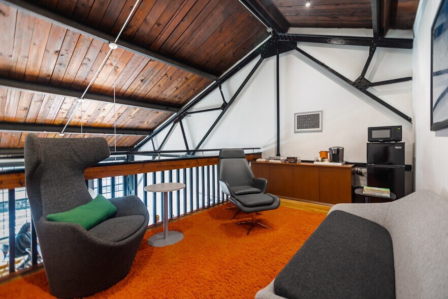 More Photos Of 1938 Franklin St, Detroit Loft Creative Space For Sale