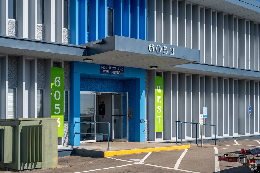 More Photos Of 6063 Hudson Rd, Woodbury Office For Lease