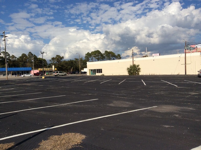 More Photos Of 1615 Highway 17 S, North Myrtle Beach Freestanding For Lease