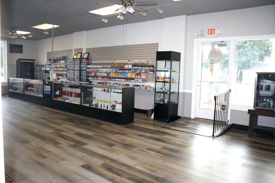 More Photos Of 1757 Savannah Hwy, Charleston General Retail For Lease