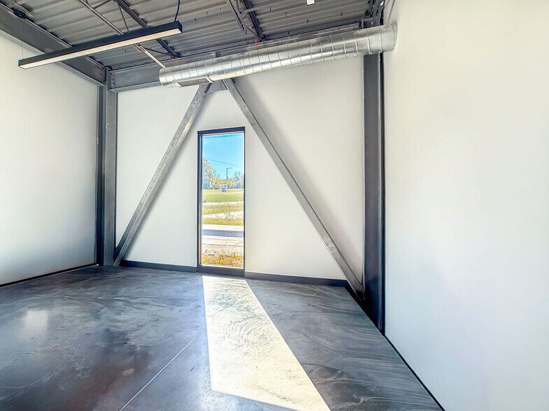 More Photos Of 8989 Weier Rd, Pevely Industrial For Sale