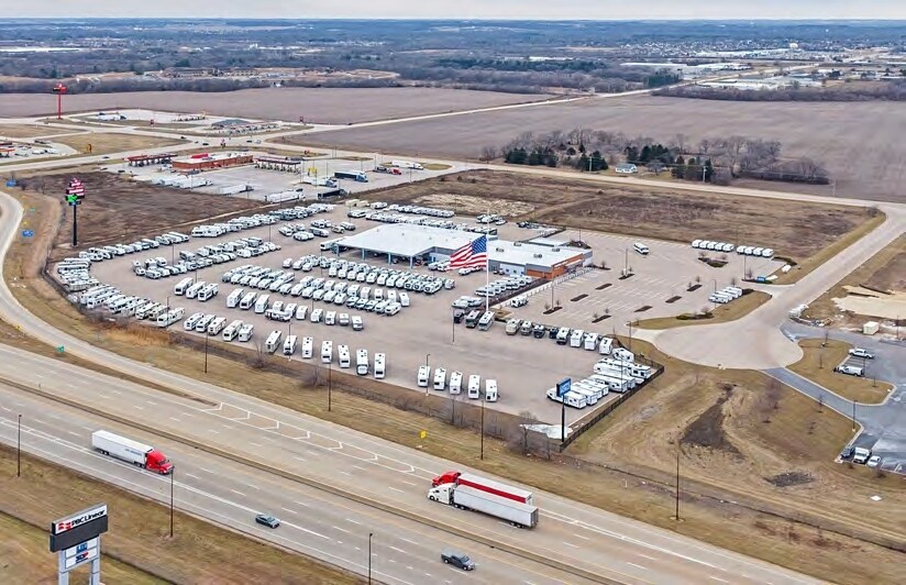 More Photos Of 6135 All World Way, Roscoe Auto Dealership For Sale