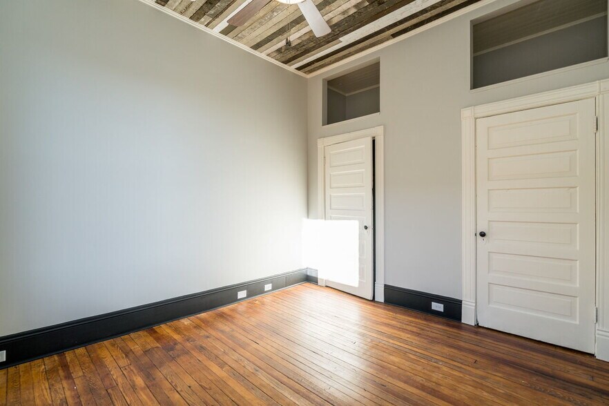 More Photos Of 201 Chatham St, Sanford Office Residential For Sale