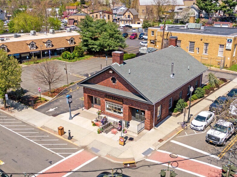 More Photos Of 50 Lafayette Ave, Suffern Freestanding For Lease