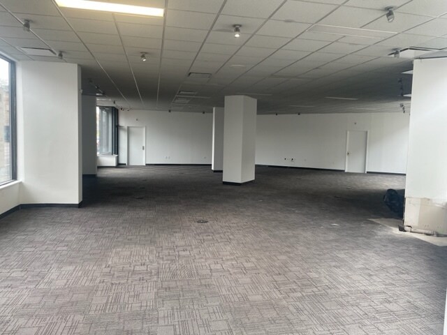 More Photos Of 2769-2787 N Milwaukee Ave, Chicago Coworking Space