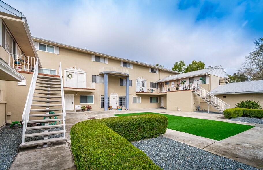 More Photos Of 811 Brown St, Martinez Apartments For Sale