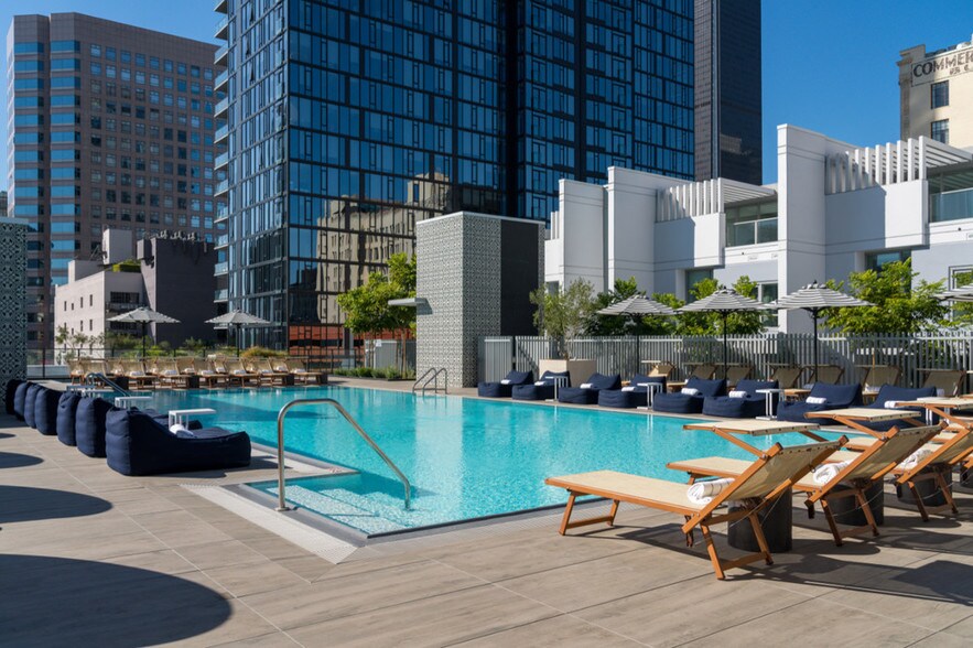 More Photos Of 825 S Hill St, Los Angeles Apartments For Lease