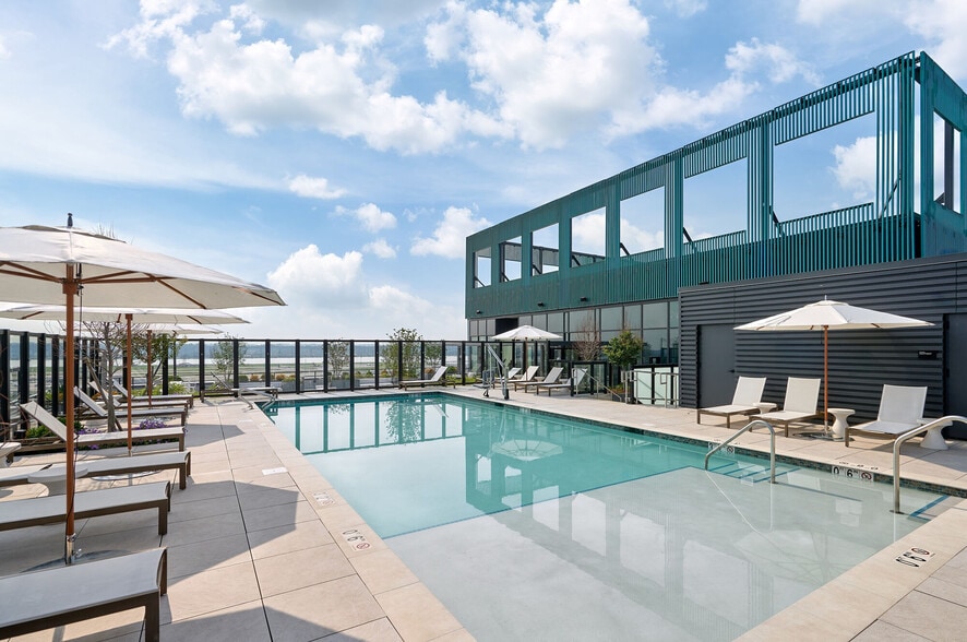 More Photos Of 3030 S Potomac Ave, Arlington Multifamily For Sale