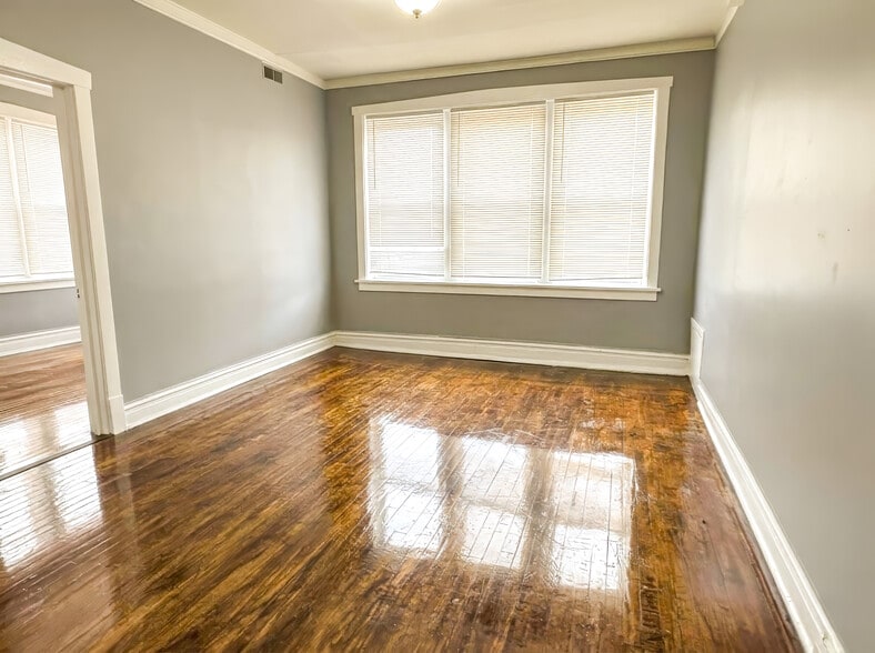 More Photos Of 5936 W Roosevelt Rd, Chicago Apartments For Sale