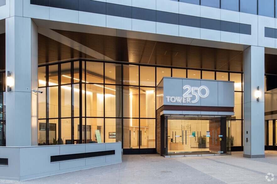 More Photos Of 250 E 200 S, Salt Lake City Office For Lease