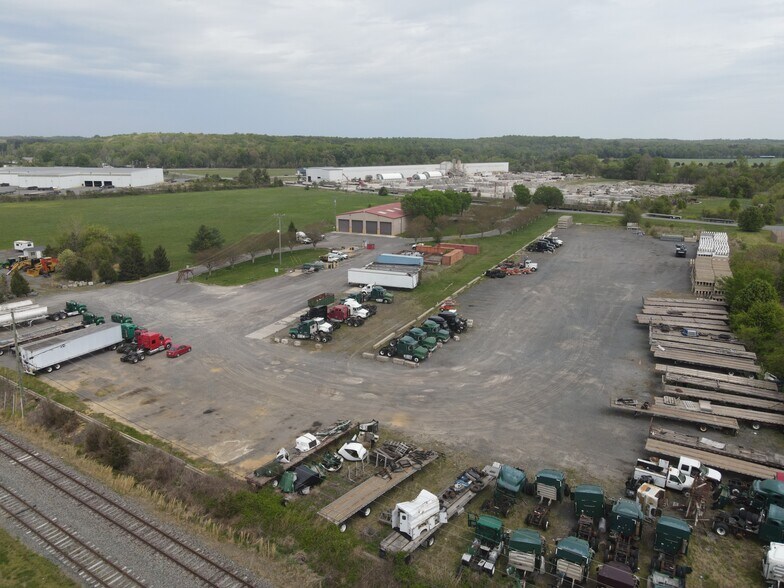 More Photos Of 11084 Dennis W Kerns Pky, King George Warehouse For Sale