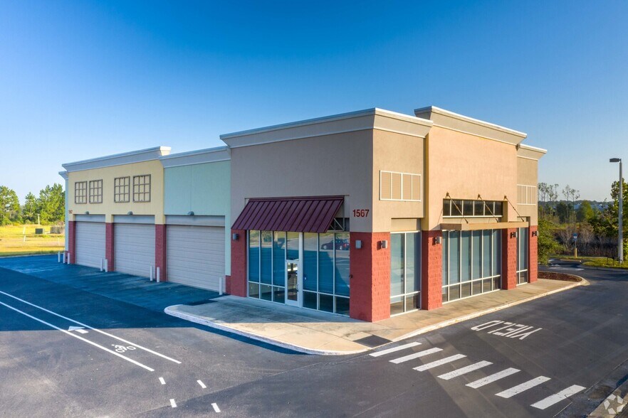 More Photos Of 1567 Branan Field Rd, Middleburg Freestanding For Lease