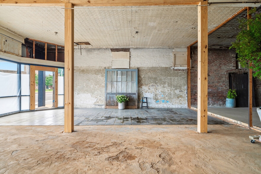 More Photos Of 540 Ouachita Ave, Hot Springs Storefront For Sale