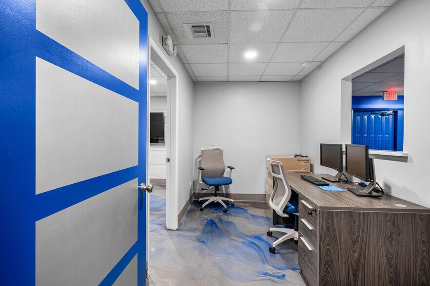More Photos Of 1801 SE Hillmoor Dr, Port Saint Lucie Medical For Lease