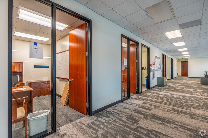 More Photos Of 450 American St, Simi Valley Office For Lease