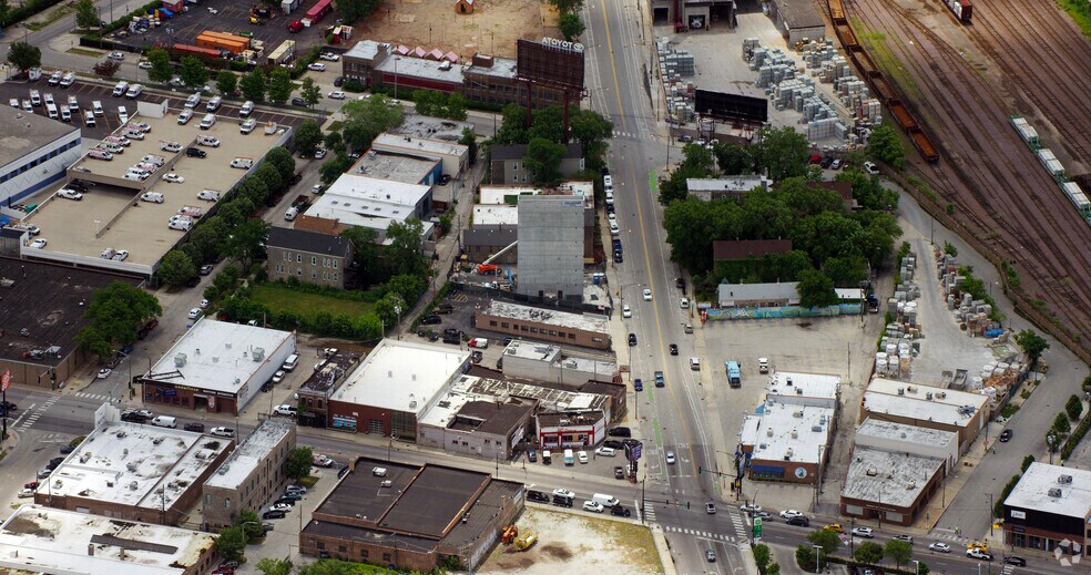 More Photos Of 1525 N Elston Ave, Chicago Office For Lease