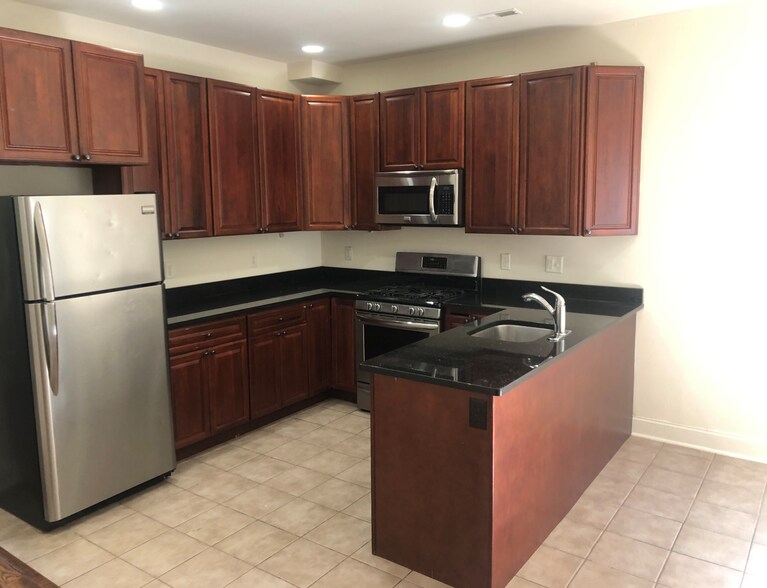 More Photos Of 1700 W Norris St, Philadelphia Apartments For Sale