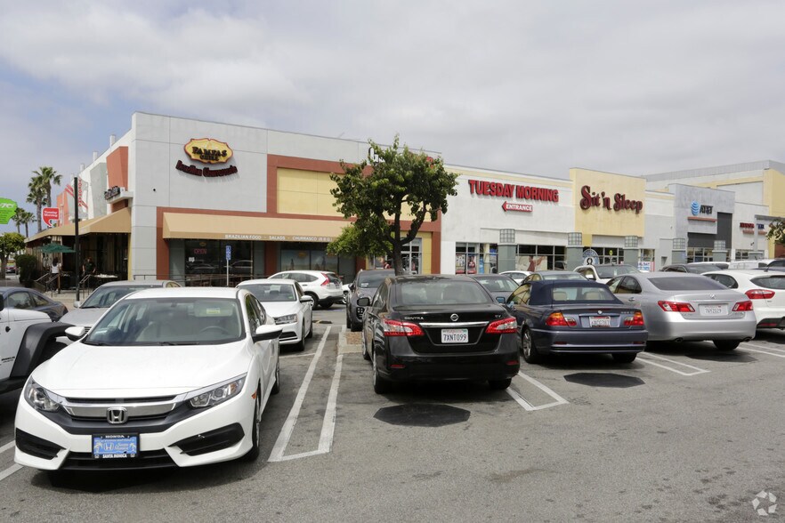 More Photos Of 3851 Overland Ave, Culver City Unknown For Lease