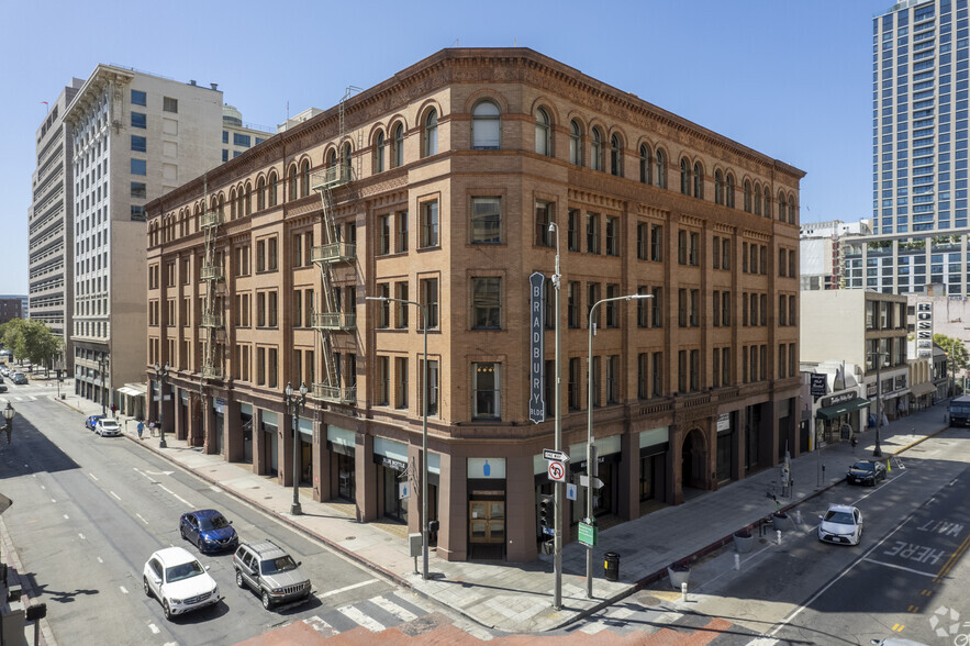 Primary Photo Of 300-310 S Broadway, Los Angeles Coworking Space