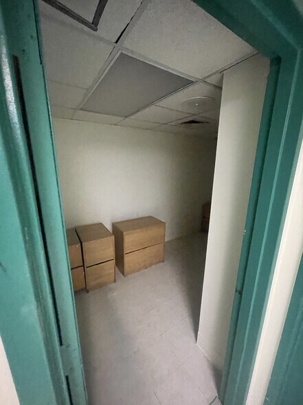 More Photos Of 1055 E Tremont Ave, Bronx Medical For Lease