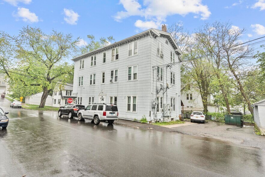 More Photos Of 99 Galpin St, Naugatuck Apartments For Sale