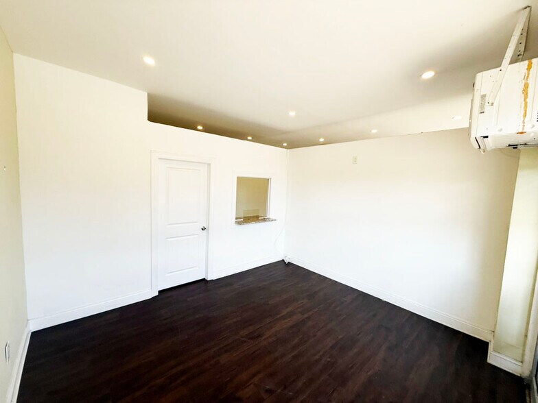 More Photos Of 1185 Elizabeth Ave, Elizabeth Storefront For Lease