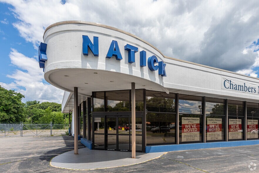 More Photos Of 157 W Central St, Natick Auto Dealership For Lease