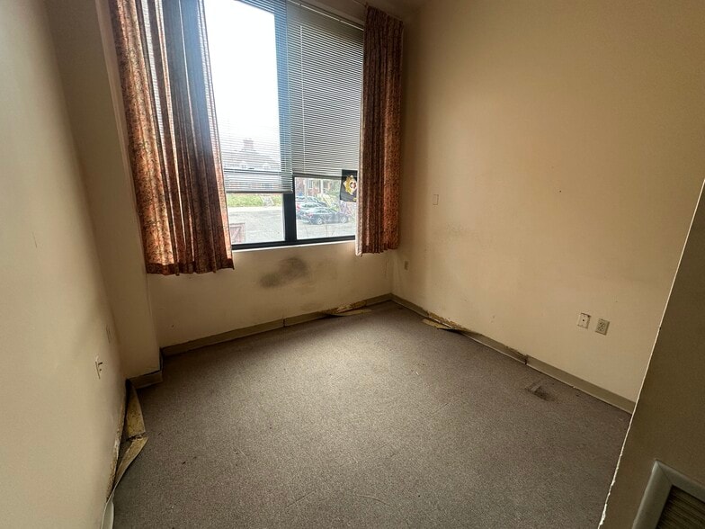 More Photos Of 215 Lelia St, Pittsburgh Apartments For Sale