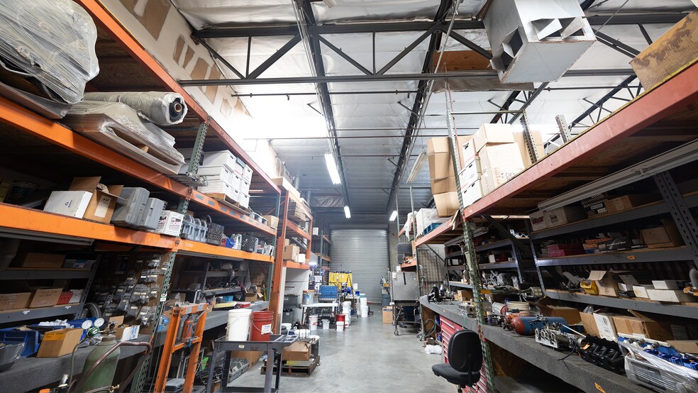 More Photos Of 555 N Main St, Riverside Manufacturing For Sale